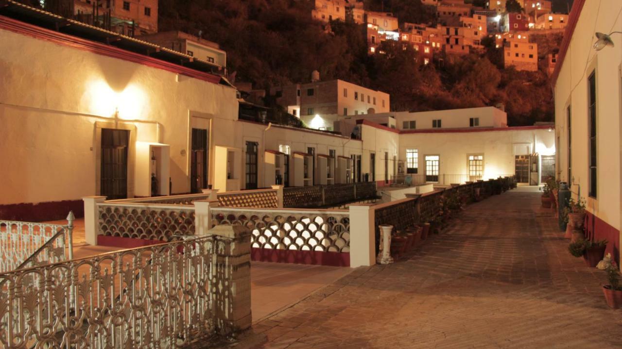 Antigua Casa Bram / Apartamento Olivo Guanajuato